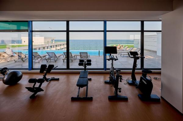 Infinity by Sea Apartment Beach Resort - parkingの写真7