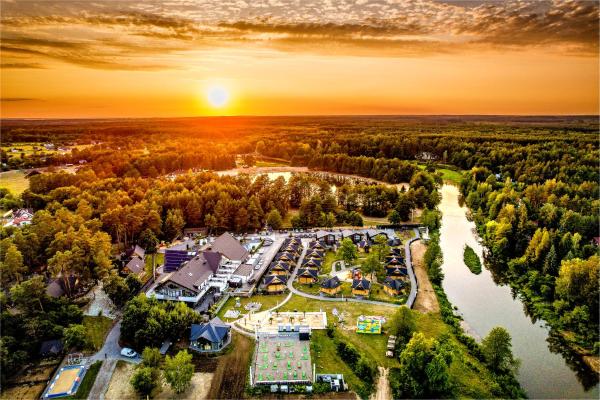 A la foto es mostra l'objecte Hotel Bacówka Radawa & SPA situat a la ciutat de Radawa.