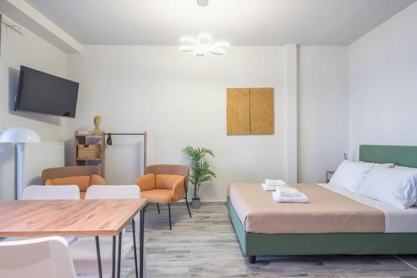 A la foto es mostra l'objecte Sunny studio with Starlight balcony situat a la ciutat de Atenes.