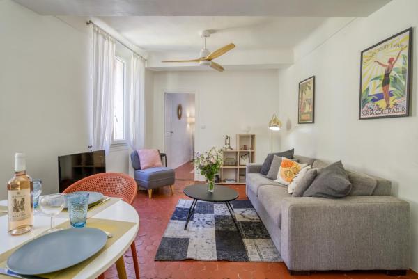 Typique - 2 Bedrooms,typical Apartment-old Town Nice - Niza