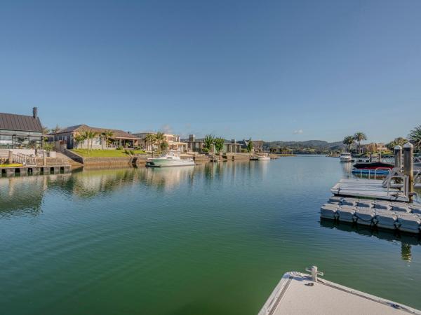 Foto 4: Sunset View - Pauanui Waterfront Home