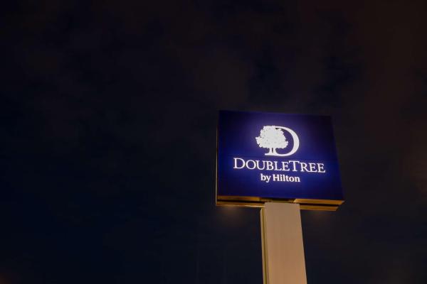 Kuva 4: DoubleTree by Hilton Calgary North