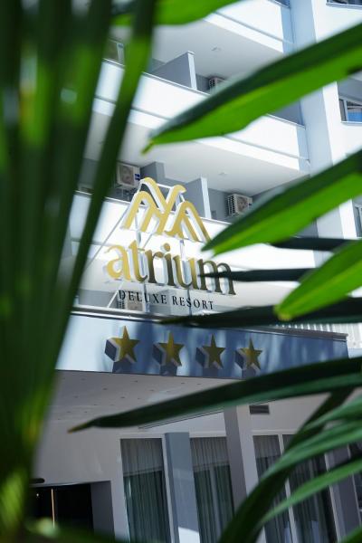 写真にはゴーレム市にあるAtrium Deluxe Resortが写っています。