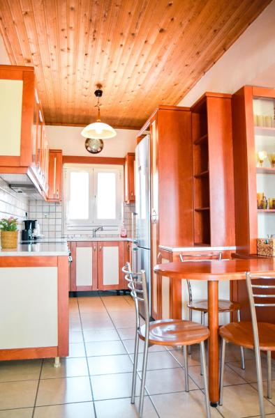 Φωτογραφία 6: Spacious & Bright flat with balcony