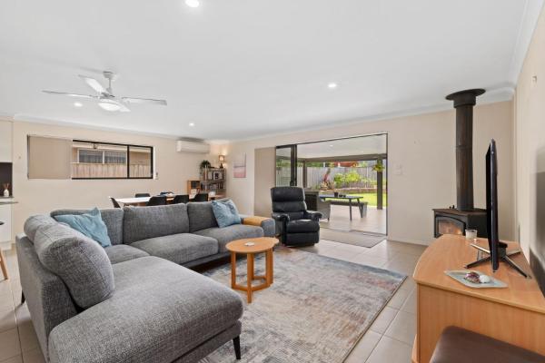 Na zdjęciu widoczny jest obiekt Tides at Tomakin Managed by Batemans Bay Accom położony w mieście Tomakin.