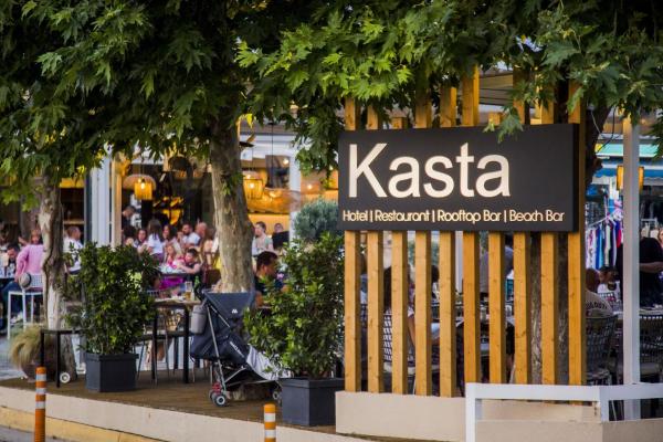 På bildet vises objektet Kasta Beach Hotel som ligger i byen Ofrínio.