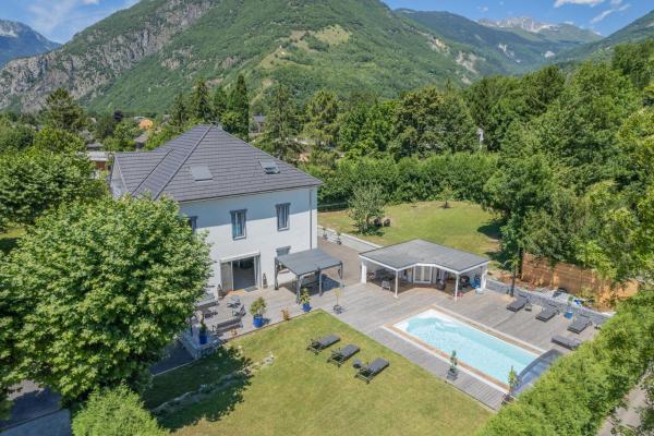 På billedet ses objektet le clos grillet beliggende i byen Saint-Avre.