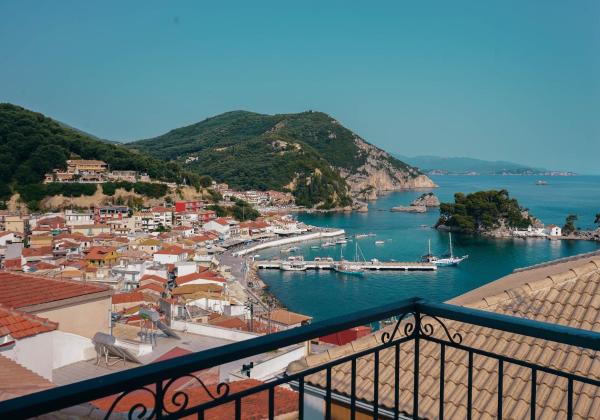 A la foto es mostra l'objecte Romantica House situat a la ciutat de Parga.