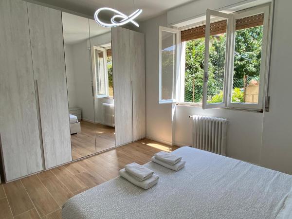 Na zdjęciu widoczny jest obiekt Villa The Swan - Composed by 2 Apartments położony w mieście Mandello del Lario.