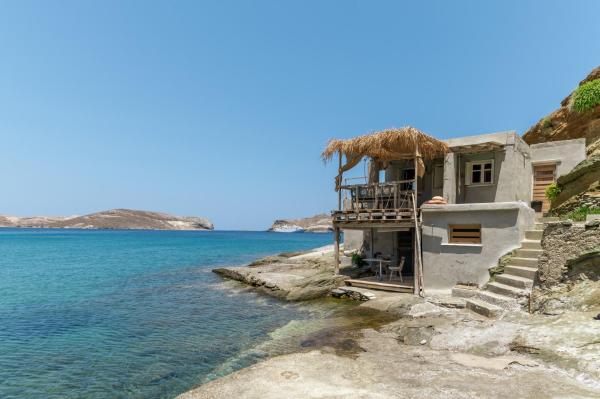Na fotografii je vidět objekt The Fishermans Experience Tinos nacházející se ve městě Nisída Planítis.