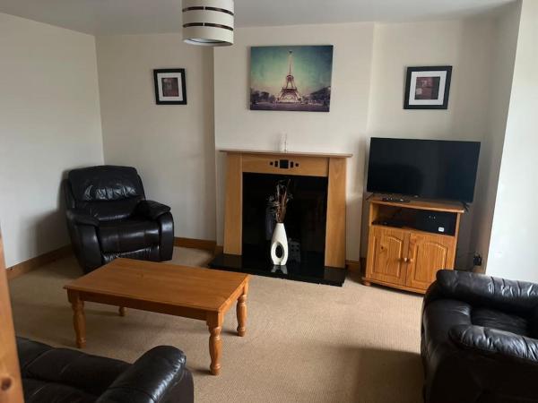 A la foto es mostra l'objecte Modern 4 Bed House in town situat a la ciutat de Curry.