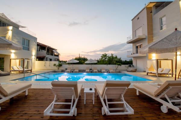 A la foto es mostra l'objecte Ennea suites- Dark suite situat a la ciutat de Flámbouras.