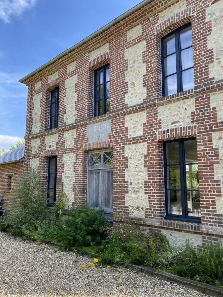 På billedet ses objektet La petite mairie beliggende i byen Saint-Benoît-dʼHérbertot.