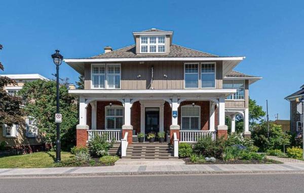 写真にはレヴィ市にあるLes Suites Kaishiが写っています。