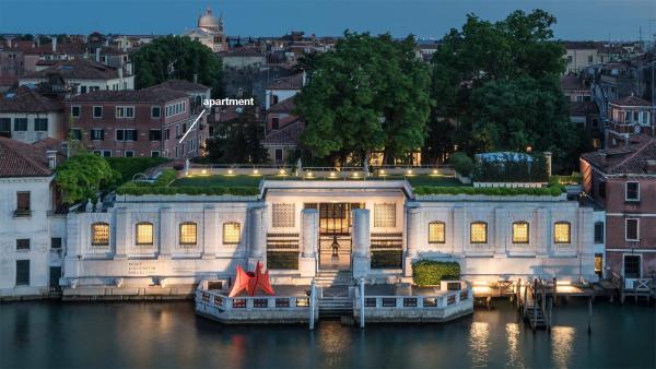 A la foto es mostra l'objecte PEGGY-Guggenheim situat a la ciutat de Venècia.