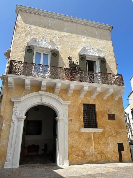 Na zdjęciu widoczny jest obiekt Pascaraymondo Suite Palace położony w mieście Gallipoli.