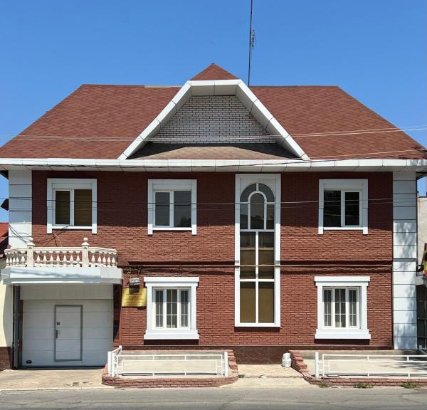 Auf dem Foto ist das Objekt Red-N House in der Stadt Aktepa zu sehen.
