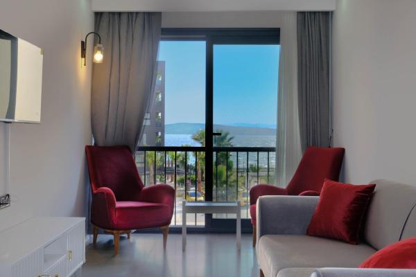 På billedet ses objektet Mercan Suites Ilıca beliggende i byen Ilıca.