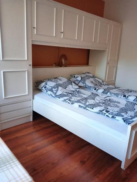 写真にはPotopy市にあるMieszkanie nad Szeszupą 16-406 Rutka-Tartak ul, 3 go Maja 1が写っています。