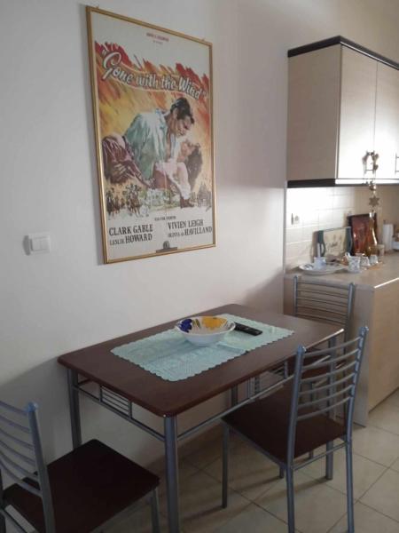 På bildet vises objektet Ομορφη πόλη som ligger i byen Preveza.