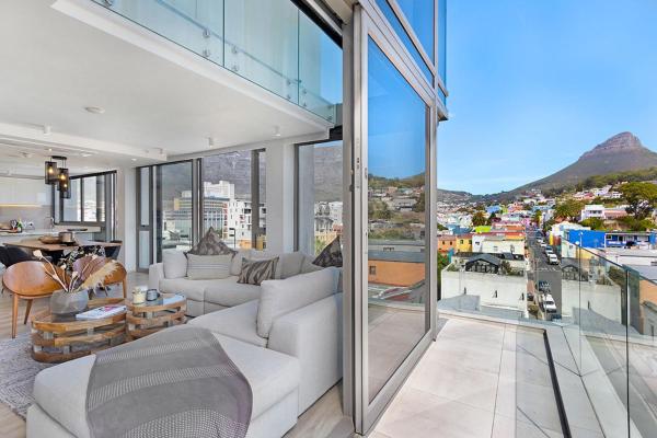 Bilde 2: 702 on Strand Cape Town - Panoramic Mountain Views