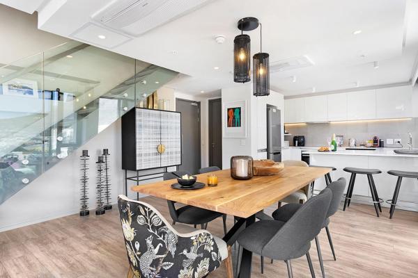 Bilde 9: 702 on Strand Cape Town - Panoramic Mountain Views