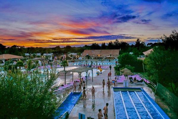 Mobil Home 829-4 Accès Piscines Inclus En Juillet-aout Dès 4 Nuitées - Parentis-en-Born
