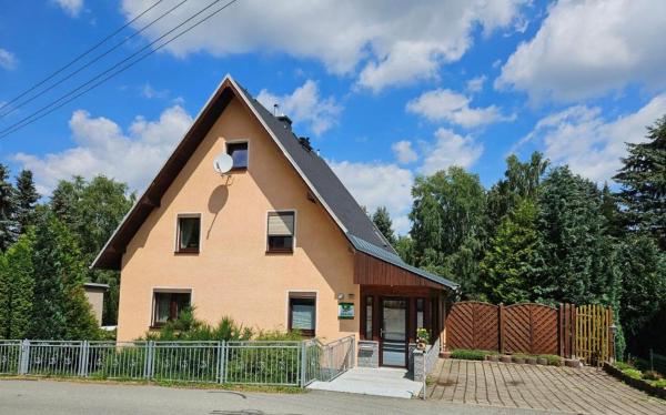 A la foto es mostra l'objecte Ferienhaus Sehmatal situat a la ciutat de Sehmatal.