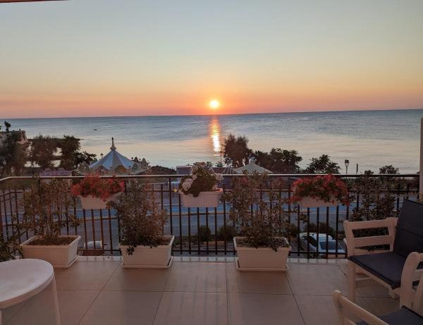 A la foto es mostra l'objecte Dimora Alba sul Mare situat a la ciutat de Trani.