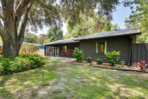 Riverfront Cottage In Homosassa: 'Chateau Relaxo' - Homosassa, FL