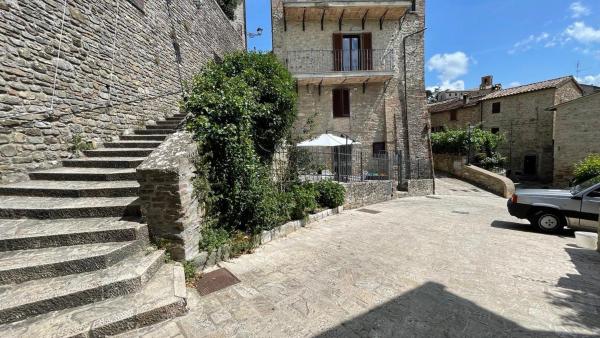 En la foto se muestra el objeto Casa di Duccio ubicado en la ciudad de Montone.