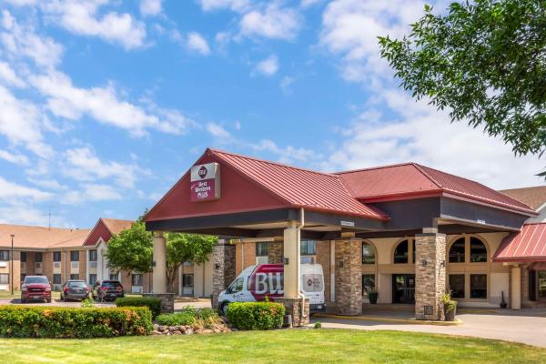 A la foto es mostra l'objecte Best Western Plus Ramkota Hotel situat a la ciutat de Sioux Falls.