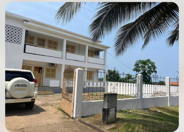 The photo shows the Apartamento Vista Mar located in the city of Santo Amaro.