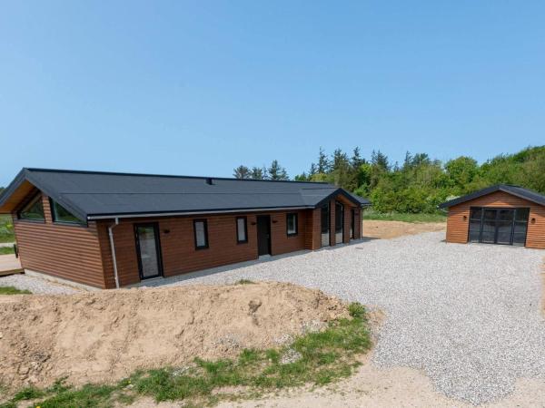 Na zdjęciu widoczny jest obiekt 10 person holiday home in Saltum-By Traum położony w mieście Saltum.