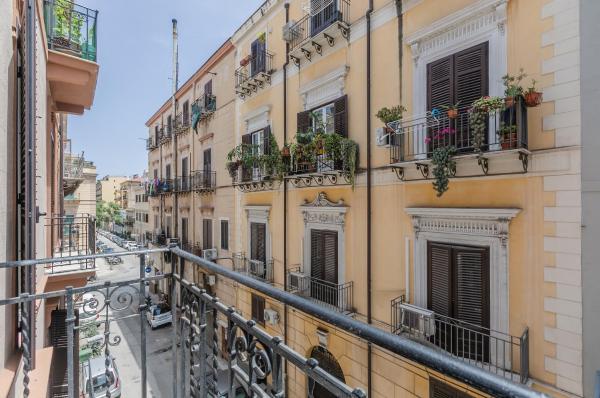 På billedet ses objektet Palermo Central Apartment beliggende i byen Palermo.