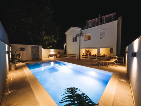A la foto es mostra l'objecte Villa Draga situat a la ciutat de Mostar.
