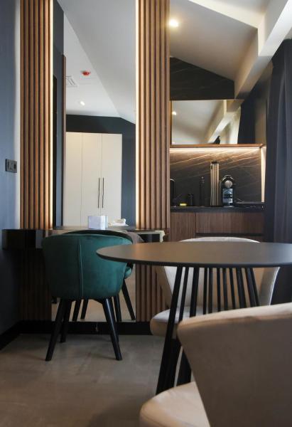 Grandeur Apartments - Peroj