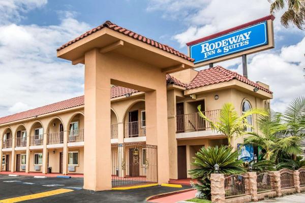 A la foto es mostra l'objecte Rodeway Inn & Suites situat a la ciutat de Bellflower.
