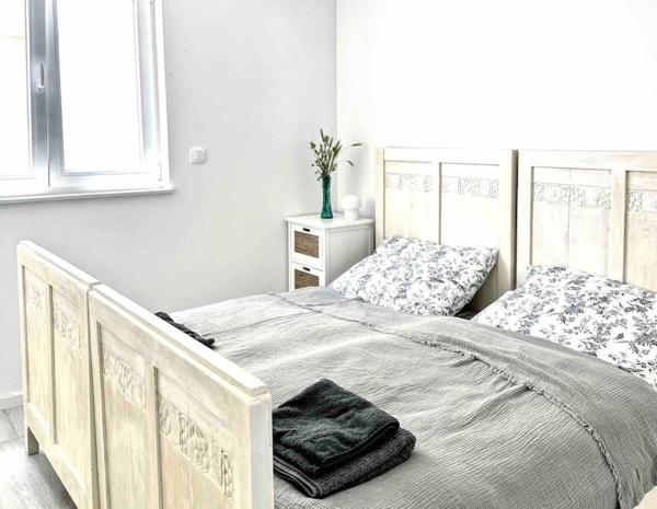 写真にはグレバシュティツァ市にあるCosy new apartment near the seaが写っています。