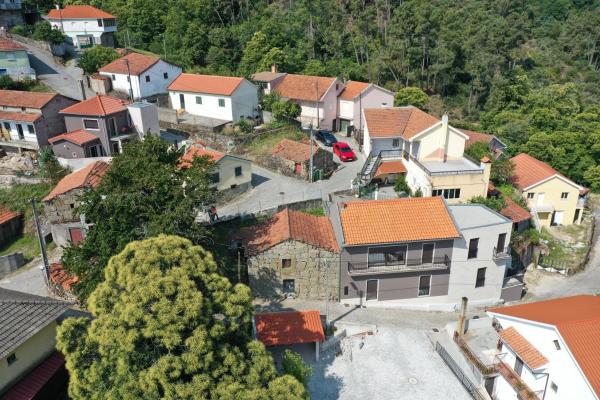Na zdjęciu widoczny jest obiekt Casa Sabugueiro położony w mieście Mazes.