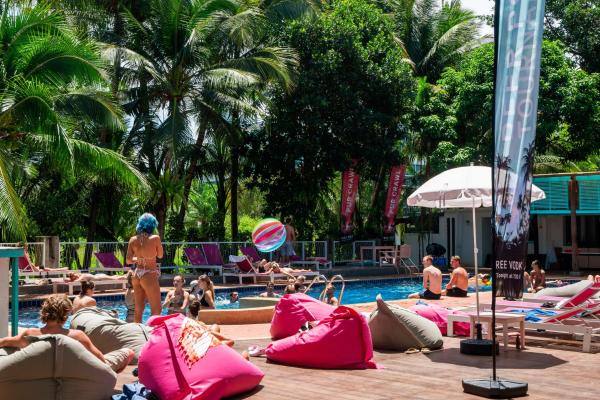 Nomads Ao Nang Party Hostel 18-35 Years Old Only - Ao Nang