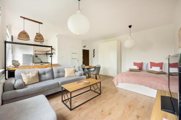 Polna Centrum Studio by BookingHost, Warsaw