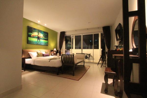 A la foto es mostra l'objecte Sleep Easy situat a la ciutat de Kata Beach.