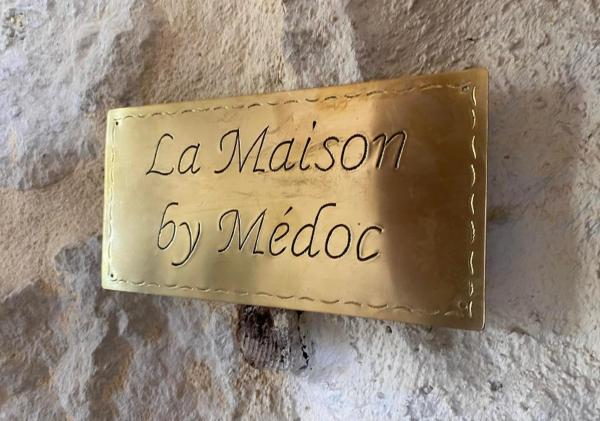 A la foto es mostra l'objecte Maison By Medoc situat a la ciutat de Valeyrac.