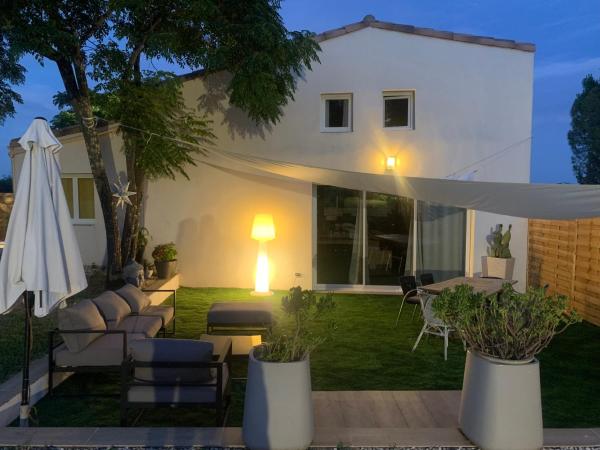 A la foto es mostra l'objecte La Villa d ´Emma situat a la ciutat de Juvignac.