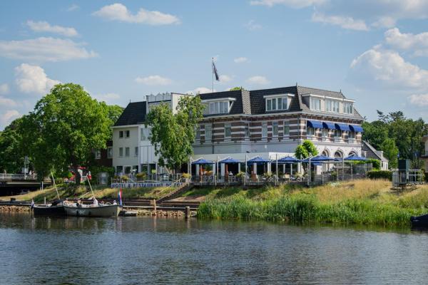 Na zdjęciu widoczny jest obiekt De Zon Hotel & Restaurant by Flow położony w mieście Arriën.