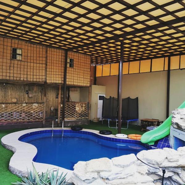 Na foto é possível ver o objeto chalet IN localizado na cidade de Muţī.