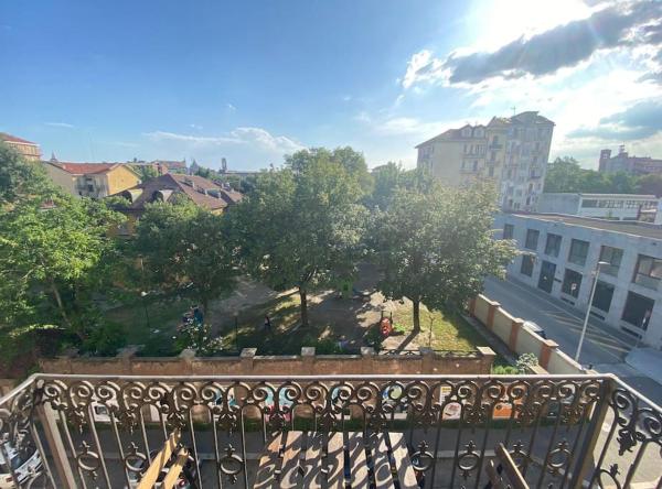 A la foto es mostra l'objecte La Casa di Nora situat a la ciutat de Torí.