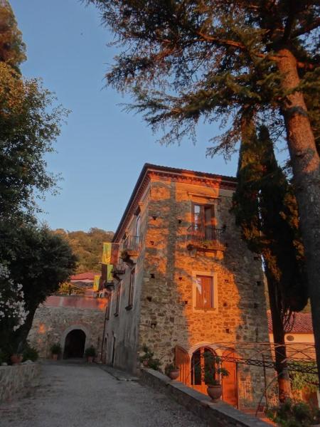 Auf dem Foto ist das Objekt Casa Albini in der Stadt Rutino zu sehen.