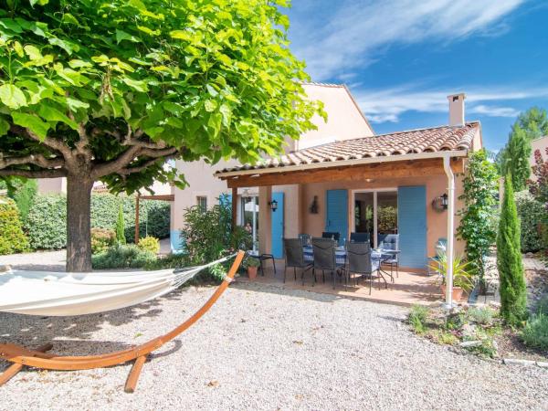 A la foto es mostra l'objecte Holiday Home Villa Corale Villa 18 by Interhome situat a la ciutat de Rougiers.